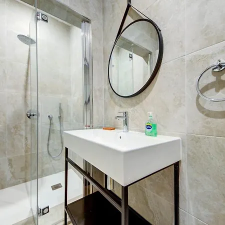 3 Bedroom Modern In * Слима