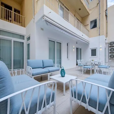 3 Bedroom Modern In * Слима